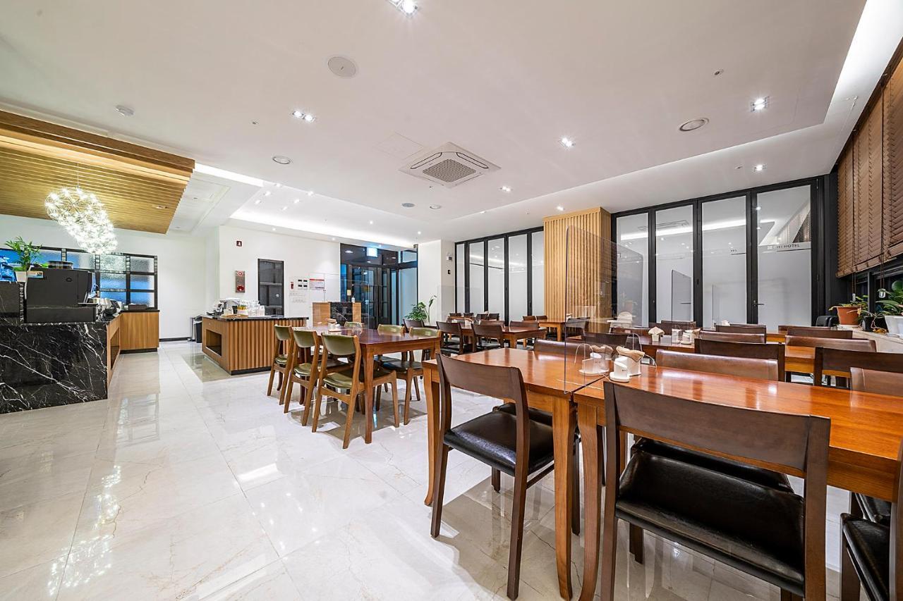 Wonju City Hotel Hyeoksin エクステリア 写真