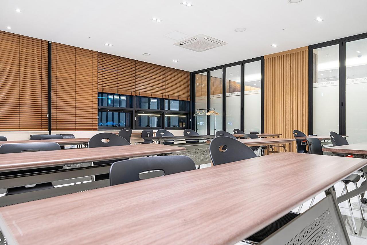 Wonju City Hotel Hyeoksin エクステリア 写真