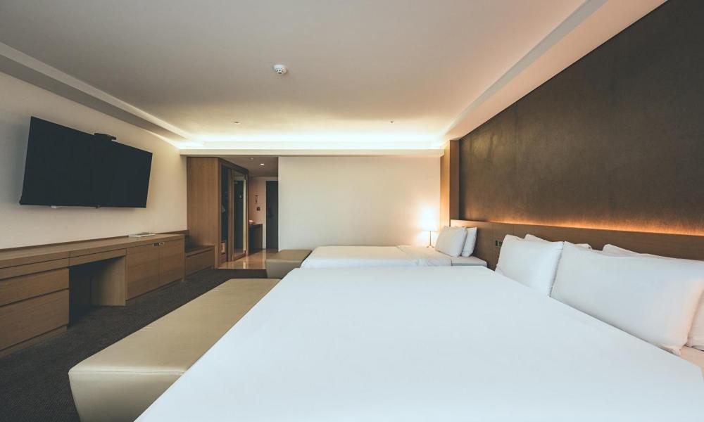 Wonju City Hotel Hyeoksin エクステリア 写真
