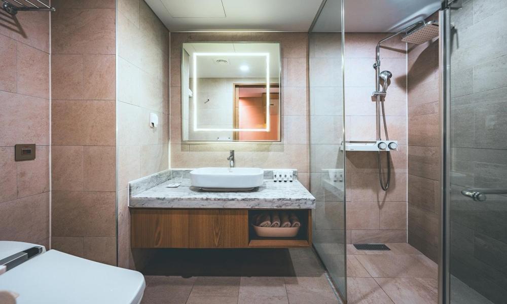 Wonju City Hotel Hyeoksin エクステリア 写真