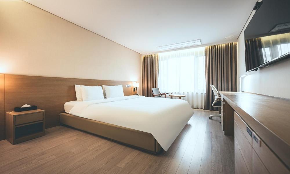 Wonju City Hotel Hyeoksin エクステリア 写真